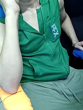 Snapshot of chocolate_alone chatting on 10/28/25, 07:23 chocolate alone online show from 10/28/25, 07:23