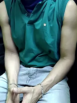 chocolate alone online show from 11/23/25, 07:19