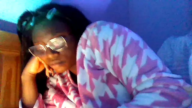 SexyGemBeautyX online show from 12/04/25, 05:43