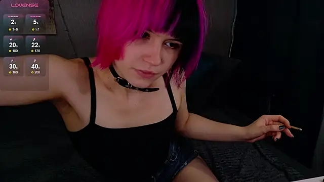 Snapshot of KikiMoor chatting on 09/17/25, 03:19 KikiMoor online show from 09/17/25, 03:19