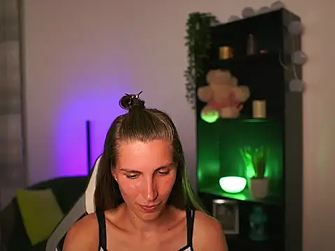 charlottgotit online show from 09/08/25, 05:56