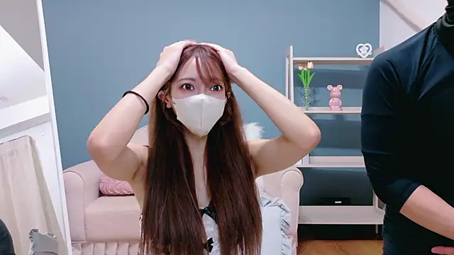 Snapshot of RIRI-style chatting on 11/08/25, 06:57 RIRI-style online show from 11/08/25, 06:57