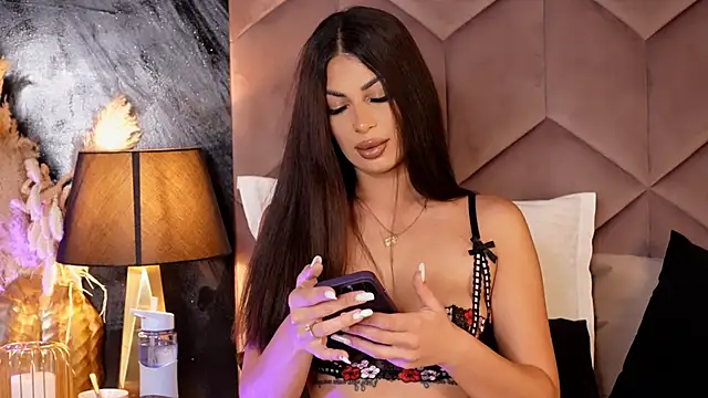 EvaRhea online show from 09/30/25, 03:00