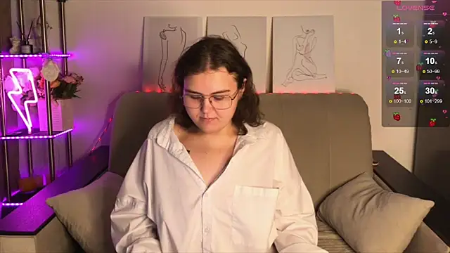 Janie Curvyy online show from 09/09/25, 07:41