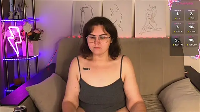 Janie Curvyy online show from 09/10/25, 02:33