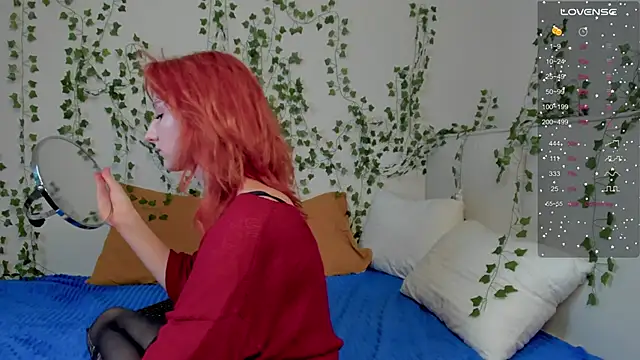 LisaFlames online show from 10/25/25, 09:06