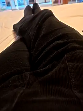 Snapshot of Horny_mummy chatting on 11/06/25, 03:35 Horny mummy online show from 11/06/25, 03:35