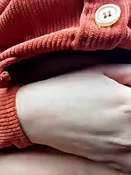 Snapshot of Horny_mummy chatting on 12/01/25, 11:37 Horny mummy online show from 12/01/25, 11:37