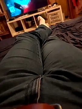 Snapshot of Horny_mummy chatting on 12/03/25, 03:54 Horny mummy online show from 12/03/25, 03:54