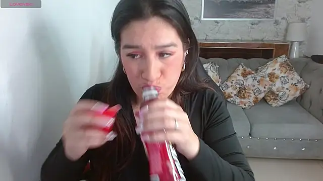 laura sweetth online show from 09/12/25, 03:17