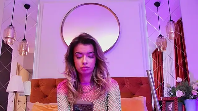 LollyShine online show from 11/28/25, 08:00