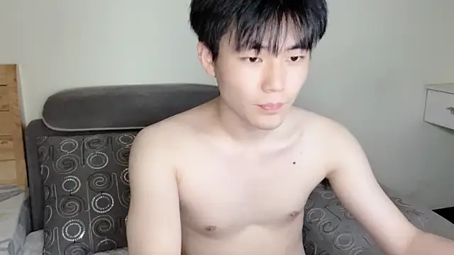 xiaoyang5200 online show from 10/03/25, 12:46