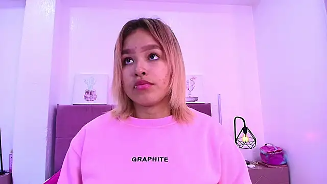 CamiilaGlow online show from 10/14/25, 04:08