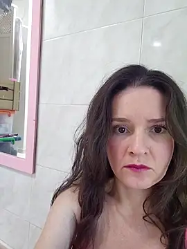 Snapshot of _anita_rojas chatting on 11/02/25, 01:35 anita rojas online show from 11/02/25, 01:35