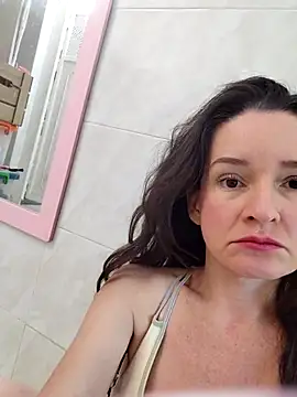 Snapshot of _anita_rojas chatting on 11/27/25, 02:30 anita rojas online show from 11/27/25, 02:30