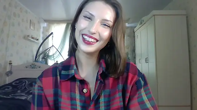 RuxaShade online show from 10/06/25, 11:07