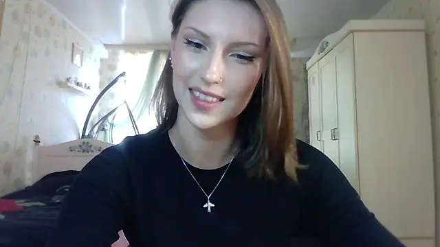 RuxaShade online show from 10/15/25, 11:10