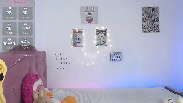 Snapshot of Laramucci chatting on 11/07/25, 07:47 Laramucci online show from 11/07/25, 07:47