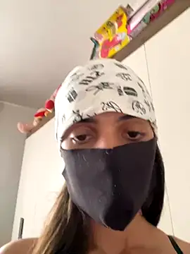 Snapshot of Bandidasexy22 chatting on 10/04/25, 06:28 Bandidasexy22 online show from 10/04/25, 06:28