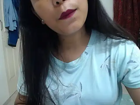 Snapshot of Roxy_02 chatting on 09/11/25, 07:36 Roxy 02 online show from 09/11/25, 07:36