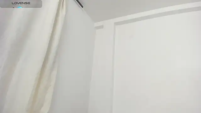 Ebony danik online show from 10/28/25, 01:09