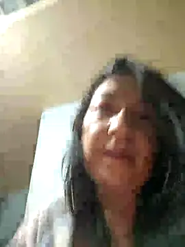 Snapshot of MAFE__29 chatting on 10/22/25, 04:24 MAFE  29 online show from 10/22/25, 04:24