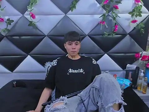 Bruno Cruzz online show from 11/06/25, 01:50