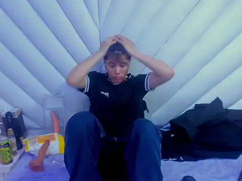 Bruno Cruzz online show from 11/30/25, 03:43