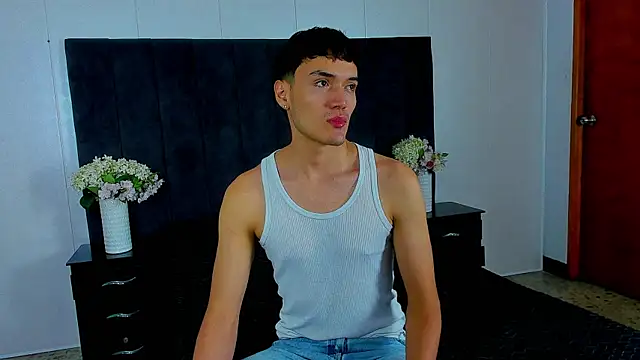 Jacksonflorez online show from 09/08/25, 07:35