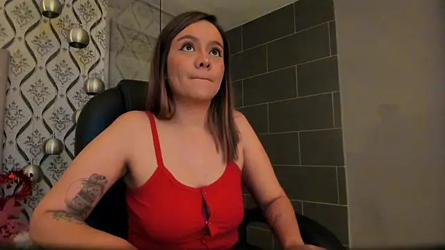 Sky Junne online show from 12/01/25, 06:02