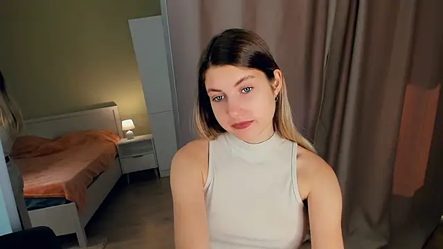MartiRoyal online show from 09/12/25, 04:56