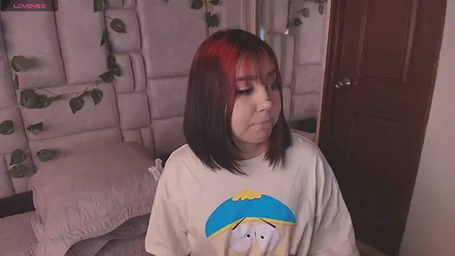 sophiievv online show from 09/19/25, 12:28