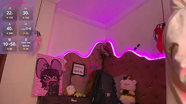 Snapshot of sophiievv chatting on 11/09/25, 07:34 sophiievv online show from 11/09/25, 07:34