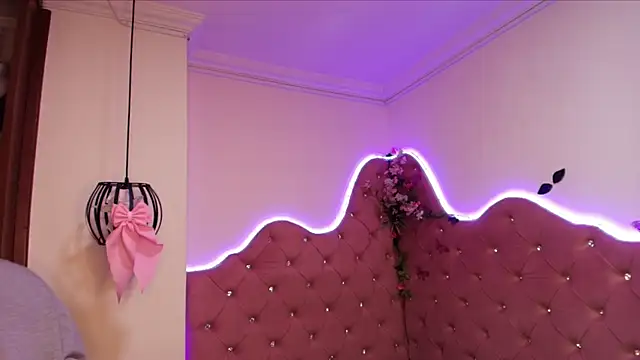 Snapshot of sophiievv chatting on 11/20/25, 07:02 sophiievv online show from 11/20/25, 07:02