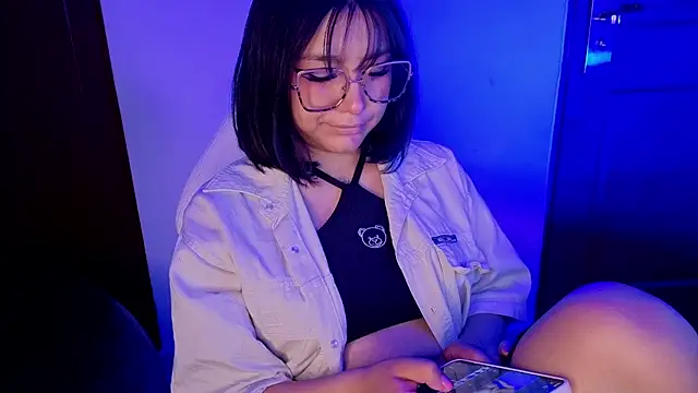 sophiievv online show from 06/12/26, 05:56