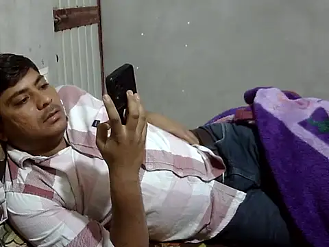 Snapshot of Ajmersingh335512 chatting on 04/07/26, 05:13 Ajmersingh335512 online show from 04/07/26, 05:13