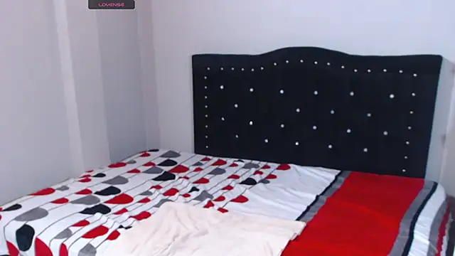 Coraline Playful online show from 10/23/25, 07:12