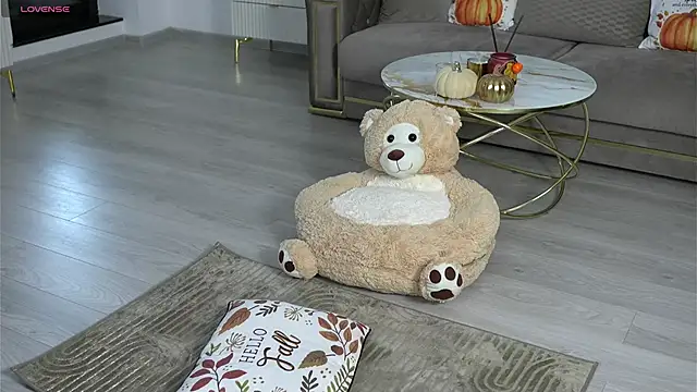 Snapshot of Ellyxxxelly chatting on 10/19/25, 11:55 Ellyxxxelly online show from 10/19/25, 11:55