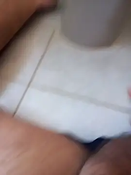 Snapshot of Jobson40 chatting on 09/27/25, 03:39 Jobson40 online show from 09/27/25, 03:39