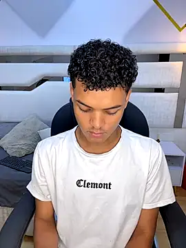 Valentino Thompson online show from 09/14/25, 06:29