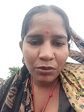 Hot Seema83 online show from 10/28/25, 10:08