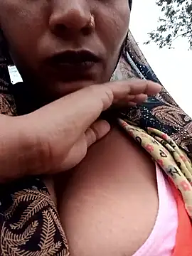 Hot Seema83 online show from 10/30/25, 11:44