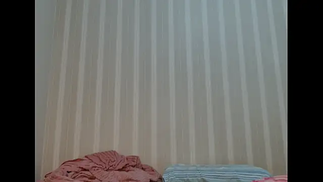 ingridequinti online show from 11/12/25, 02:23