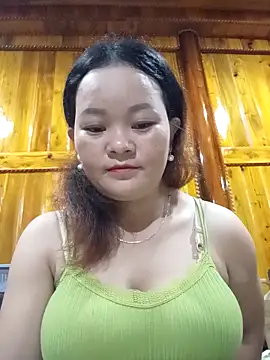 Snapshot of ctm-cute chatting on 10/04/25, 09:57 ctm-cute online show from 10/04/25, 09:57