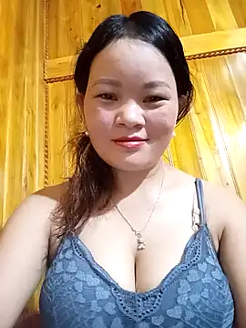 Snapshot of ctm-cute chatting on 10/17/25, 10:18 ctm-cute online show from 10/17/25, 10:18