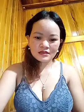 Snapshot of ctm-cute chatting on 11/07/25, 10:21 ctm-cute online show from 11/07/25, 10:21