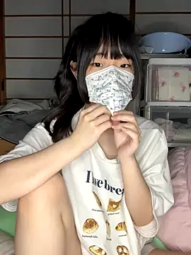 Snapshot of xx_Ojou_xx chatting on 11/11/25, 05:13 xx Ojou xx online show from 11/11/25, 05:13