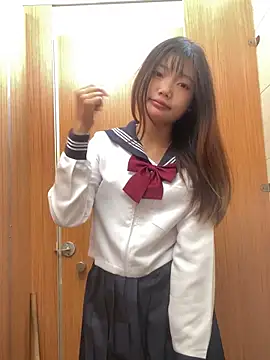 xixi 28 online show from 10/28/25, 12:58