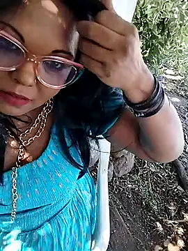 Snapshot of hemilynthomas2467 chatting on 03/19/26, 09:24 hemilynthomas2467 online show from 03/19/26, 09:24