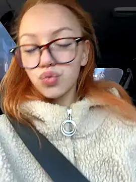 Snapshot of Amore_Mia_ chatting on 10/08/25, 06:22 Amore Mia online show from 10/08/25, 06:22